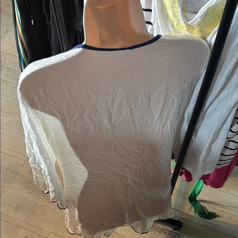 Francesca's Collections Cream Top with Navy Trim - Picture 3 of 5